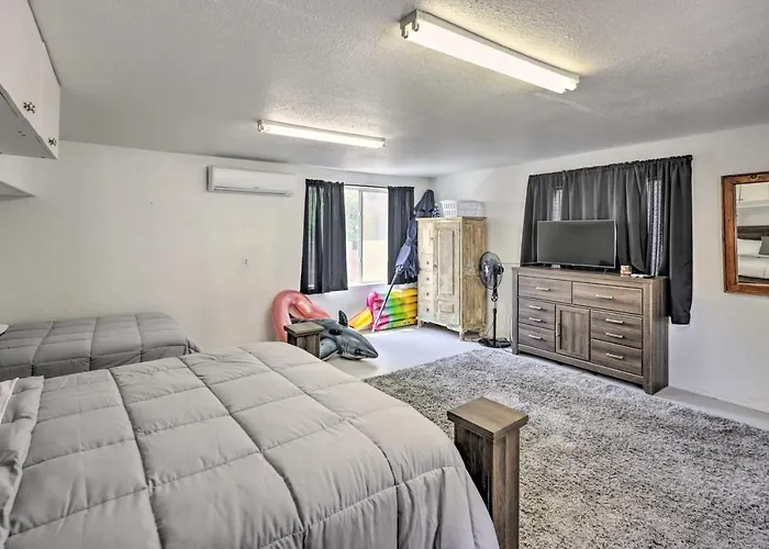 5 Mi To The River! Bullhead W/ Pool Holiday home *