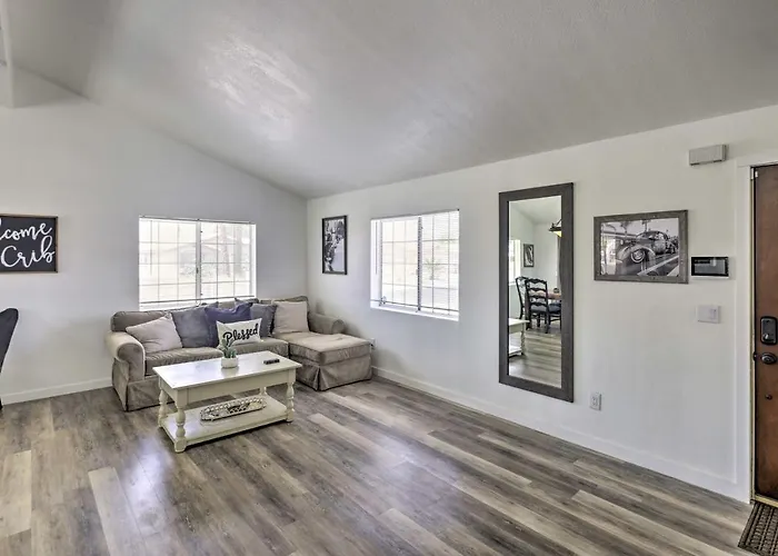 5 Mi To The River! Bullhead W/ Pool Holiday home *